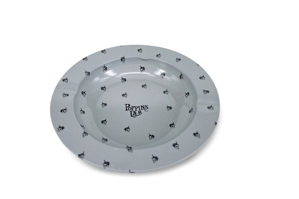 Cenicero de metal redondo beis 138mm Poppins Lab